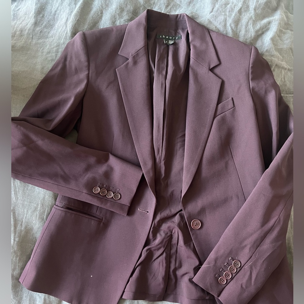 Theory all season wool burgundy blazer